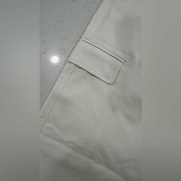 Athleta Ivory Wide-Leg Cargo Pants - Picture 8 of 16